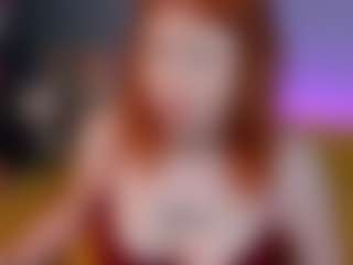 Live cam show with Roxy-Moor - Upskirt on Fit Hotties