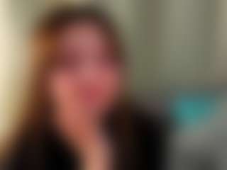 Live cam show with DellaBerliner - Moaning on Stripli.com