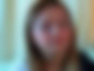 Live cam show with DellaBerliner - Natural on Strip Flash - Live Sex Shows