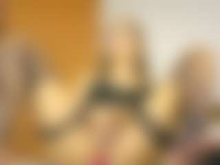 Live cam show with estephanydoll - Smoking on Camsoda