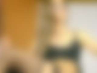 Live cam show with estephanydoll - Tease on Instabang