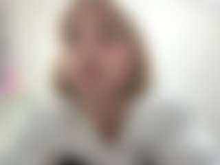 Live cam show with FelisaHarvath - Average on Dolls Live