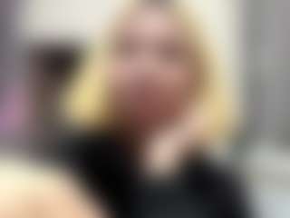 Live cam show with FelisaHarvath - Blonde Hair on AdultVida.com