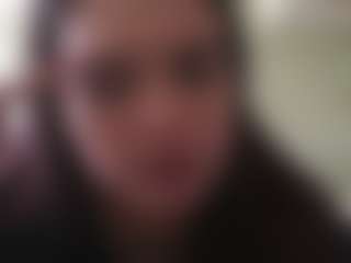 Live cam show with KaroleBelen - Hairy Pussy on sexytreat.net