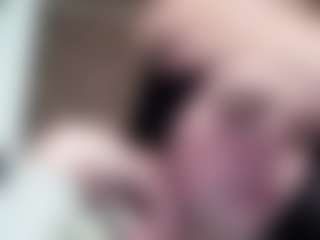 Live cam show with KaroleBelen - Body Massage on madthumbs