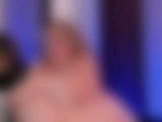 Live cam show with martina-curvy - Body Massage on Camsoda Late Night