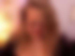 martina-curvy's Live Sex Cam Show