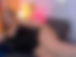 Live cam show with martina-curvy - Body Massage on boobsie.com
