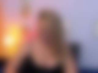 Live cam show with martina-curvy - Body Massage on alttransgirls