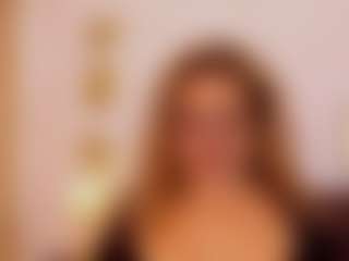 Live cam show with martina-curvy - Granny Blonde Hair on parknlotfishbdy