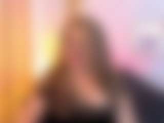 Live cam show with martina-curvy - Granny on Camsoda