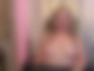 Live cam show with martina-curvy - Granny Big Tits on Camsoda