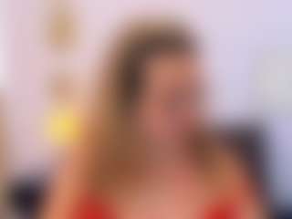 Live cam show with martina-curvy - Blonde Hair MILF on livesuperchat.net
