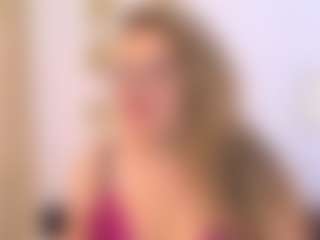 martina-curvy's Live Sex Cam Show