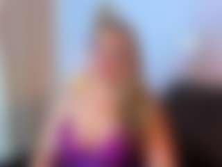 Live cam show with martina-curvy - Granny Blonde Hair on slutload