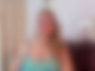 Live cam show with martina-curvy - Granny BBW on Uber Horny