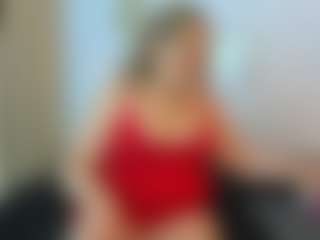 Live cam show with martina-curvy - Granny BBW on Camsoda