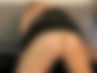 martina-curvy's Live Sex Cam Show