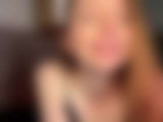 Live cam show with SerenaHale - Athletic on Camsoda
