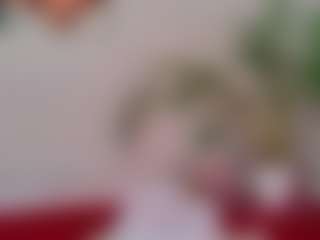 Live cam show with TheaaX - Skinny on AdultVida.com
