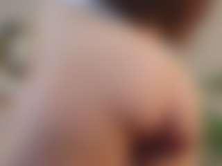 Live cam show with TheaaX - Ass Bouncing on Cam Slut