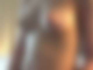 Live cam show with CleoGissler - Blonde Hair on studioflirtlive.com