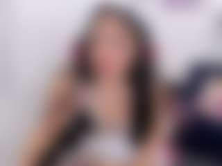 Live cam show with Dakotalee03 - Teen (18+) on live18s.com