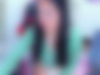 Live cam show with Dakotalee03 - Facial on Dolls Live