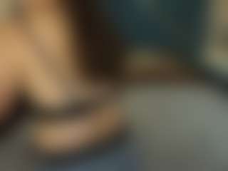 Live cam show with DariaCalm - Fingering on Soda Cam
