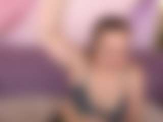 Live cam show with DariaCalm - Blue Eyes on Pornisteam.com