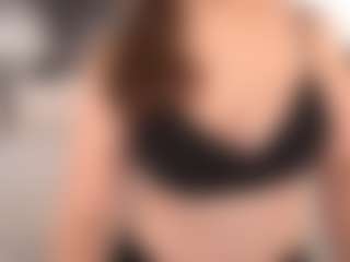 Live cam show with DariaCalm - Athletic on Camiplay Live