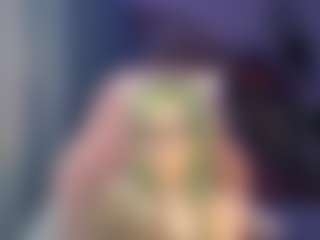 Live cam show with Kim - Granny Brown Hair on Fling VIP Chat