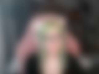 Live cam show with Kim - Granny on xplaylive.com