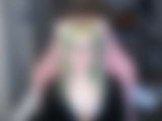 Live cam show with Kim - Average on xplaylive.com