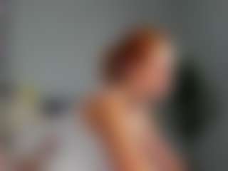 Live cam show with Julia-Suny - Body Massage on Camsoda