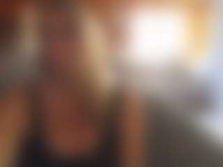 Live cam show with stickywethoney - Butt Plug on Milfs Live
