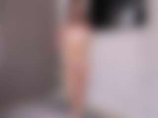 Live cam show with DottieAscheman - Tattoos on xDating
