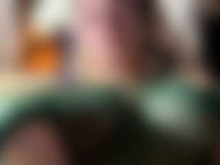 EvelyneGruis's Live Sex Cam Show