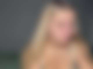 Live cam show with EvelyneGruis - Raven Hair on ObeyMaria