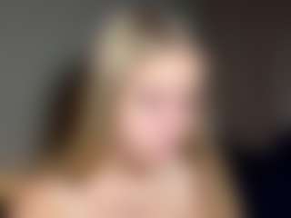 Live cam show with EvelyneGruis - Raven Hair on Gym Cam Girls