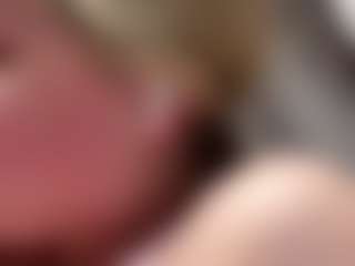 Live cam show with EvelyneGruis - Raven Hair on Mixed Magazine Live