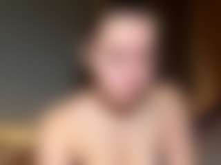 Live cam show with EvelyneGruis - Raven Hair on justonemore.cc
