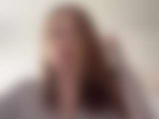 Live cam show with Lily - Strapon on Chatstar