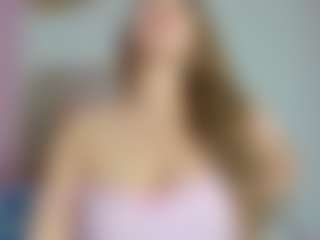 Live cam show with lia-velerth - Petite on https://playwithruby.com
