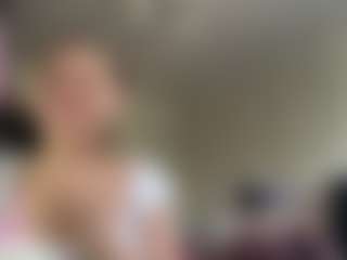 Live cam show with BrunaChamers - Moaning on camwithhim.com