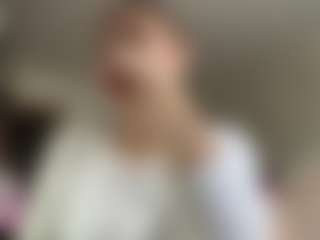 BrunaChamers's Live Sex Cam Show