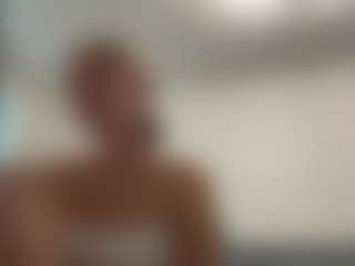 Live cam show with BrunaChamers - Doggy on Mixed Magazine Live