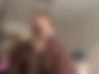Live cam show with BrunaChamers - Moaning on madthumbs