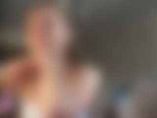 Live cam show with BrunaChamers - Doggy on StripNow