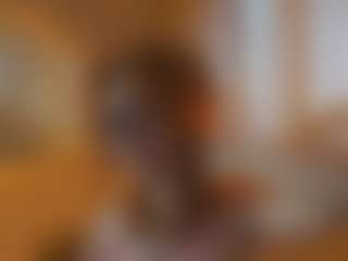 Live cam show with CarrieCapezzuto - College Mature on Dolls Live